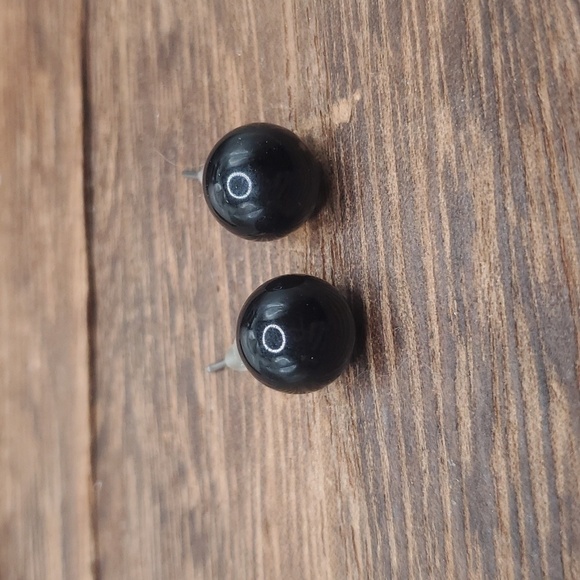 E470 Gothic bulb earrings for pierced ears nwt black - Picture 1 of 2